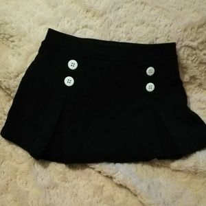 GAP Stretch Pleated Skort